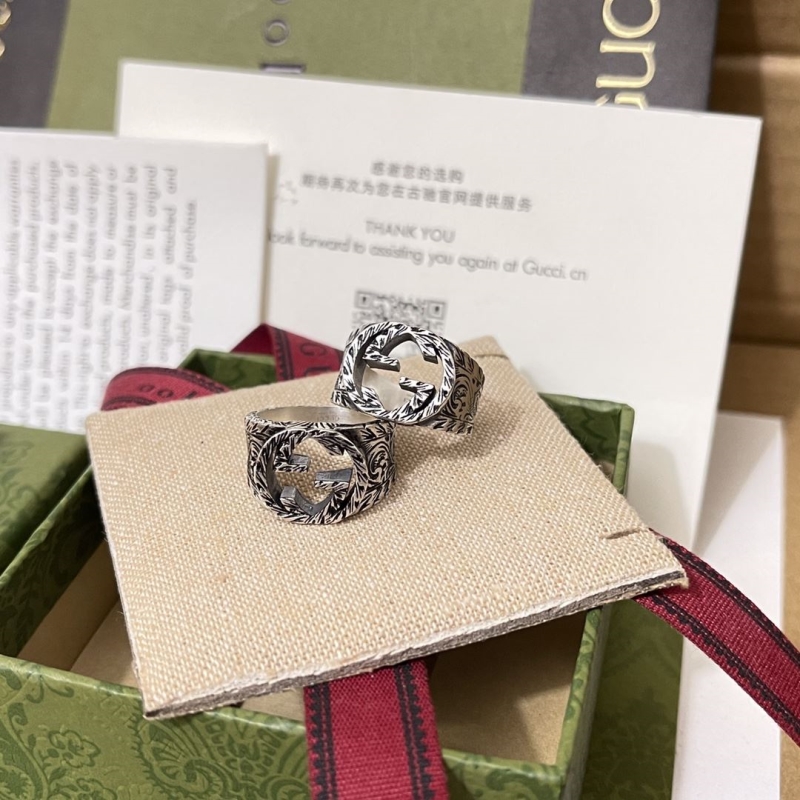 G*u*i rings